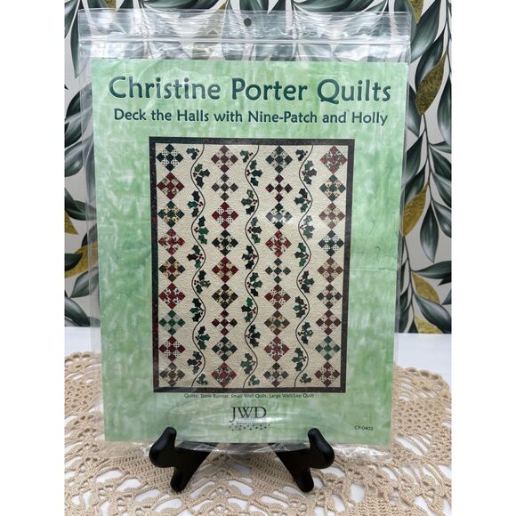 LOT of Seven Quilting Books and Patterns No Fabric or Supplies - Picture 6 of 8